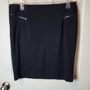 Black Knee Length Skirt With Zipper Pockets